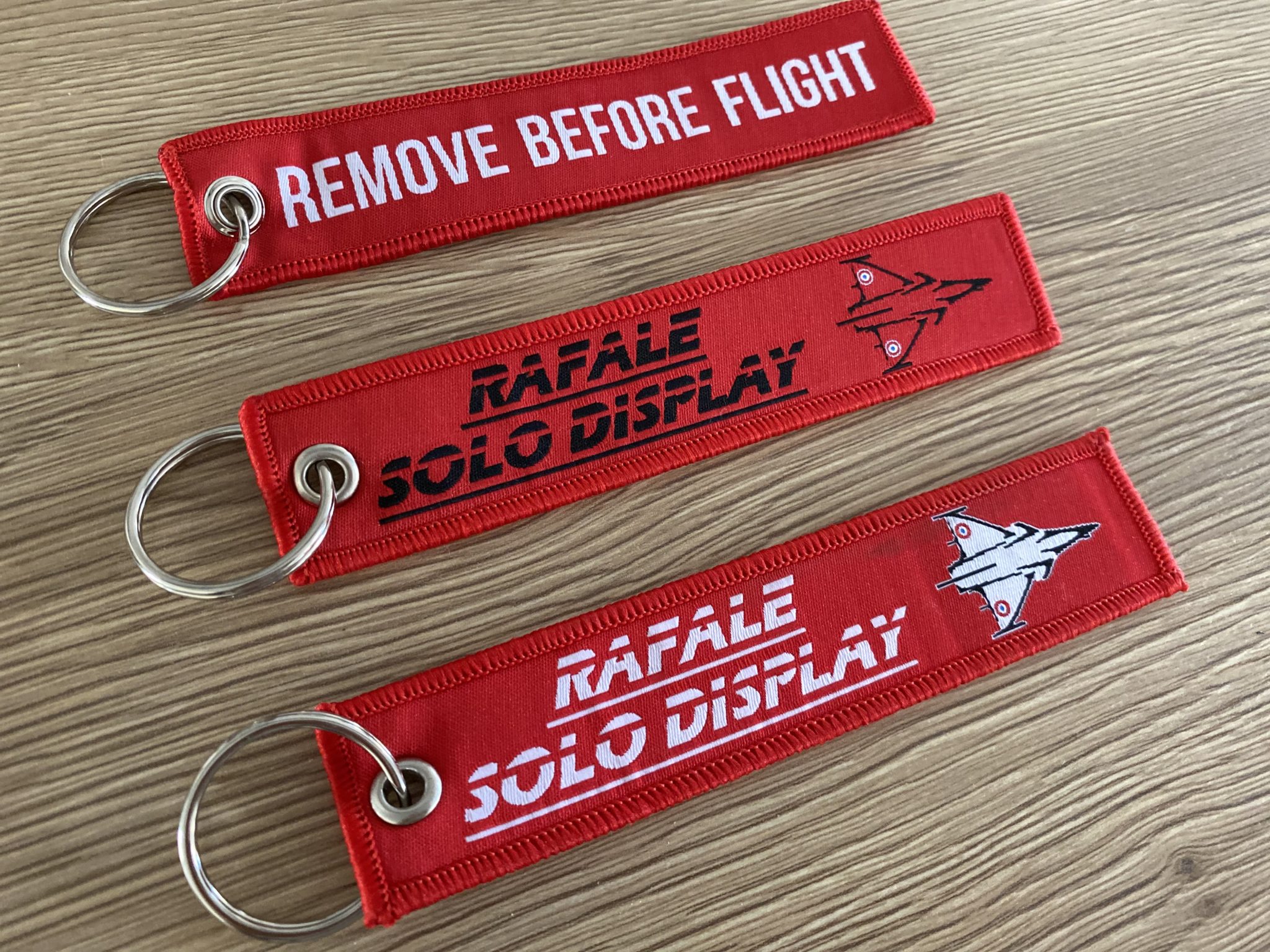 Flamme « Remove Before Flight » – Association Rafale Solo Display